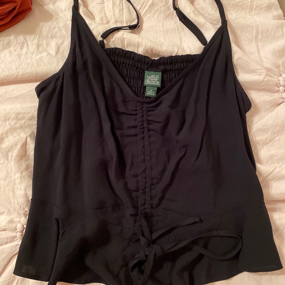 Wild fable Black shirt fits like crop top